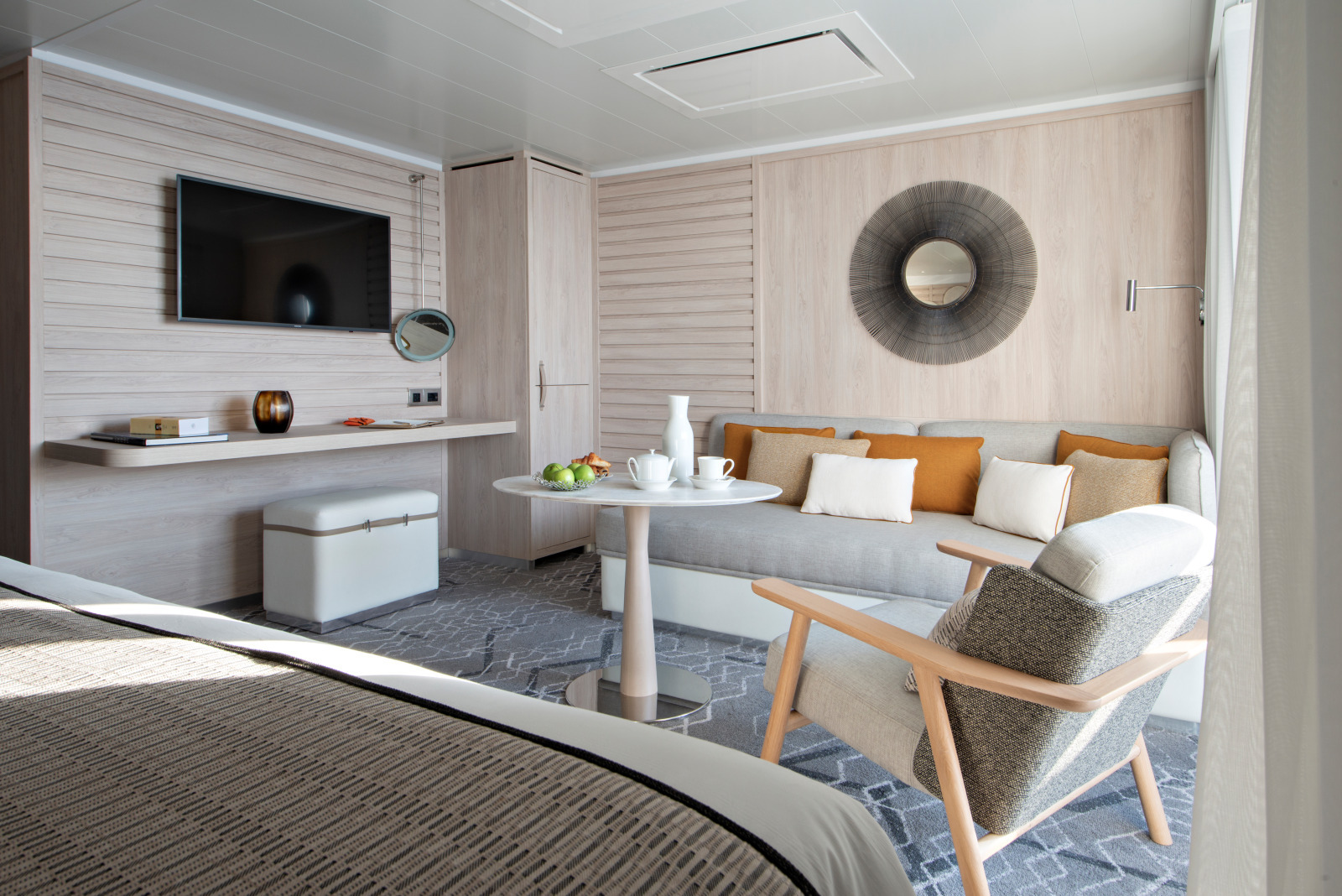 Bougainville PRIVILEGE SUITE.jpg